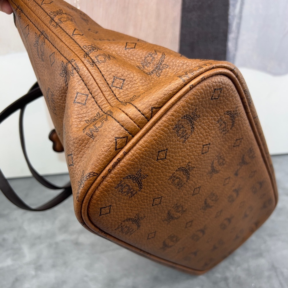 🌵MCM Brown Tote Bag🌵 - Picture 11 of 17